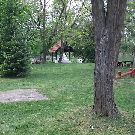 בית הארחה Vizimalom Kemping, Panzio Es Etterem Turistvandi