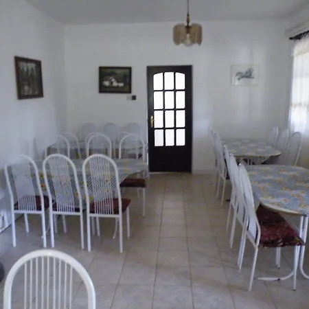 בית הארחה Vizimalom Kemping, Panzio Es Etterem Turistvandi