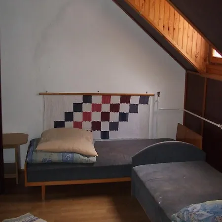 בית הארחה Vizimalom Kemping, Panzio Es Etterem