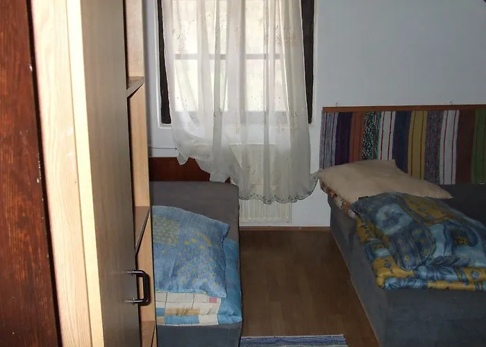 Vizimalom Kemping, Panzio Es Etterem