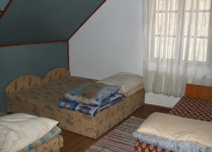 Vizimalom Kemping, Panzio Es Etterem
